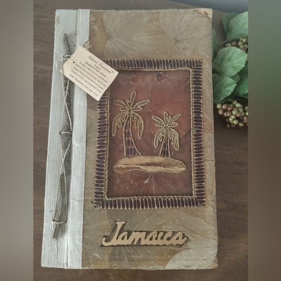 Vintage "Island Treasures" Photo Album - Banana Tree Leaves, Coconut Stem, etc. - Picture 4 of 9
